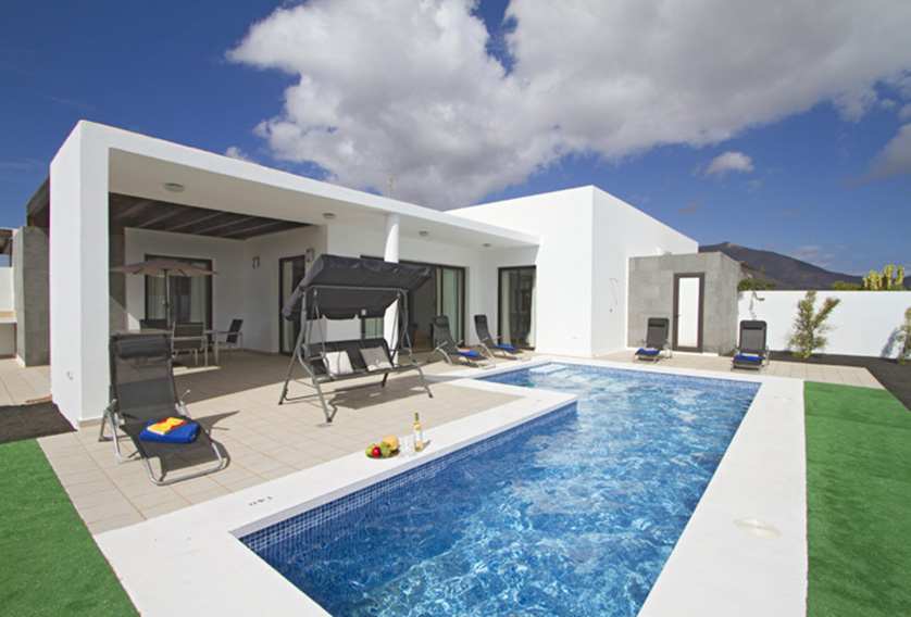 luxury villas lanzarote
